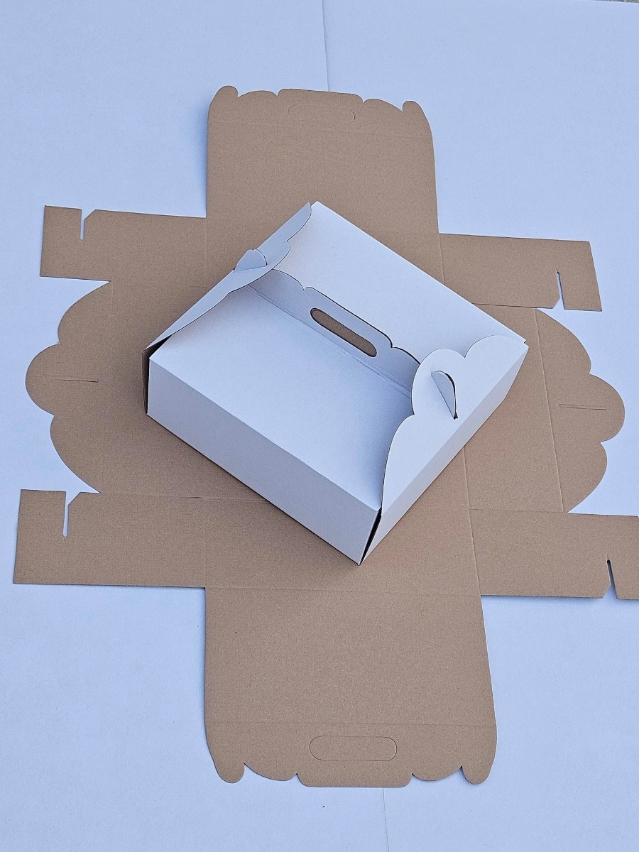 Kutija za torte sa ručkom 30x30x11